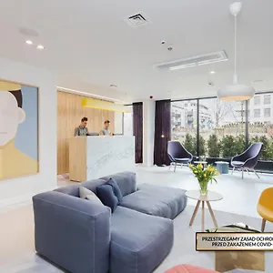 https://platinum-hotelresidence.warsawhotelspoland.com