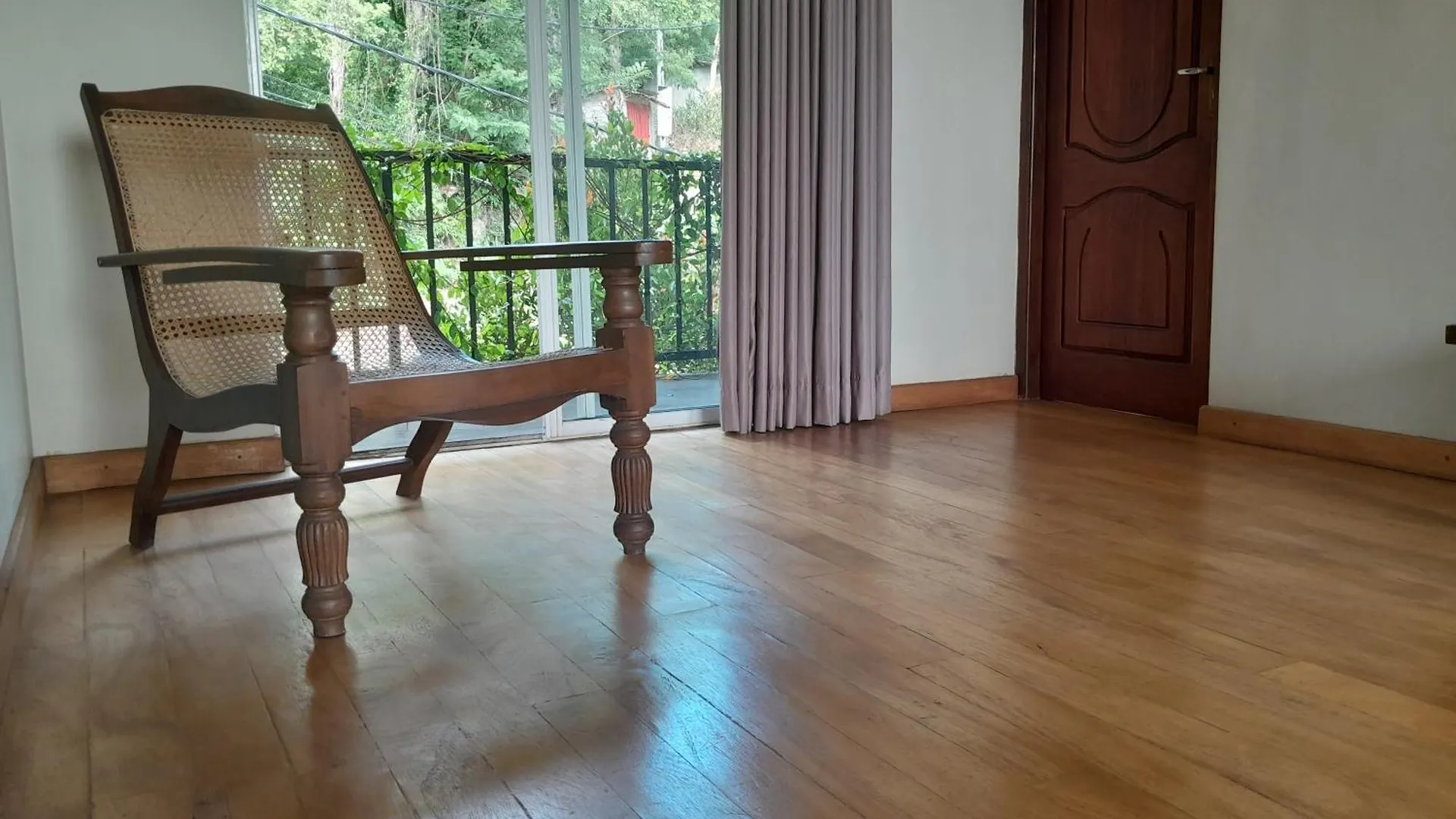 Villa Arunalu Kandy Sri Lanka