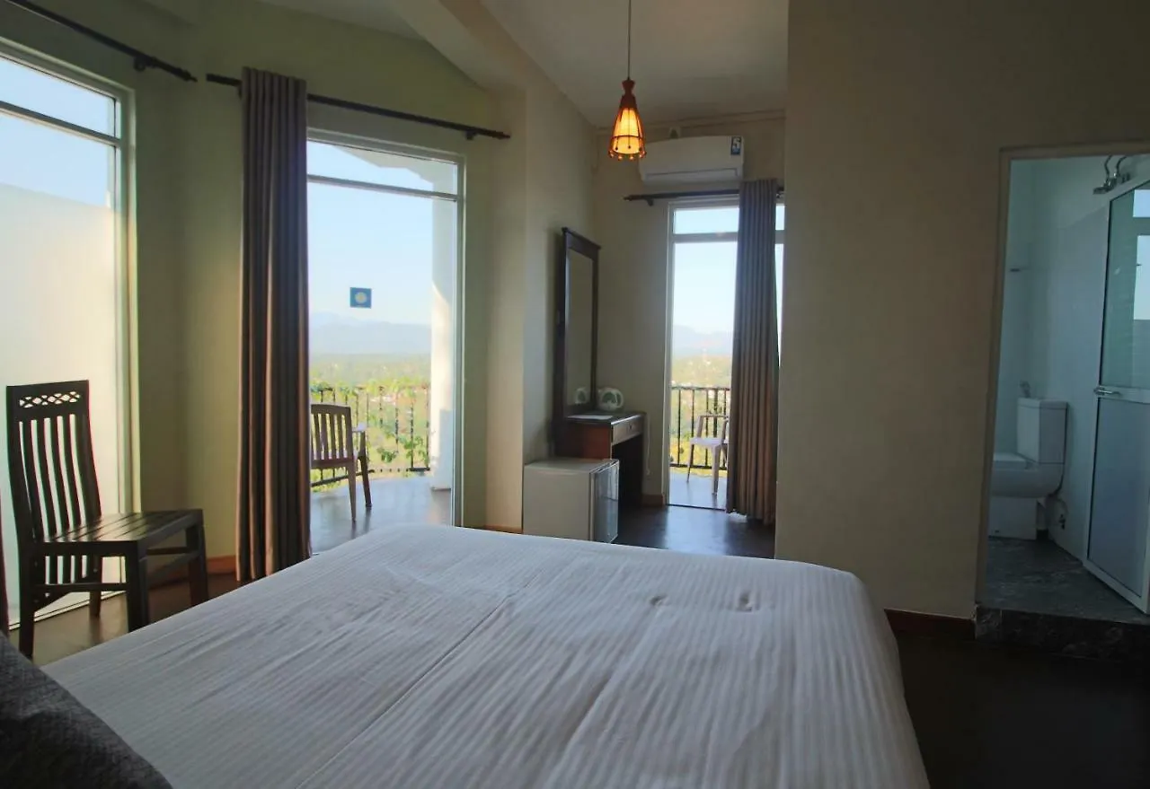 Villa Arunalu Kandy Sri Lanka